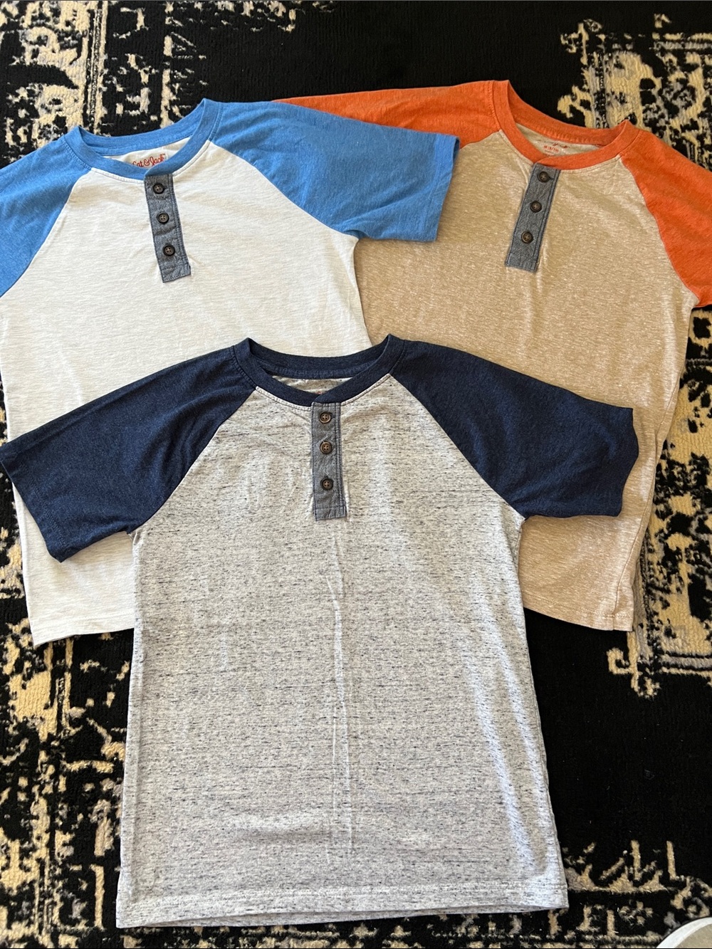Boys 3 pc Cat & Jack Henley tee bundle size M (8/10)